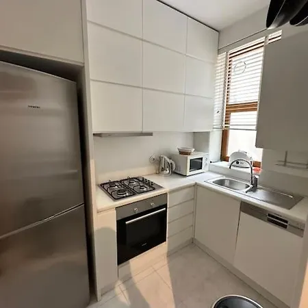 Doctors Spacious Place Apartman